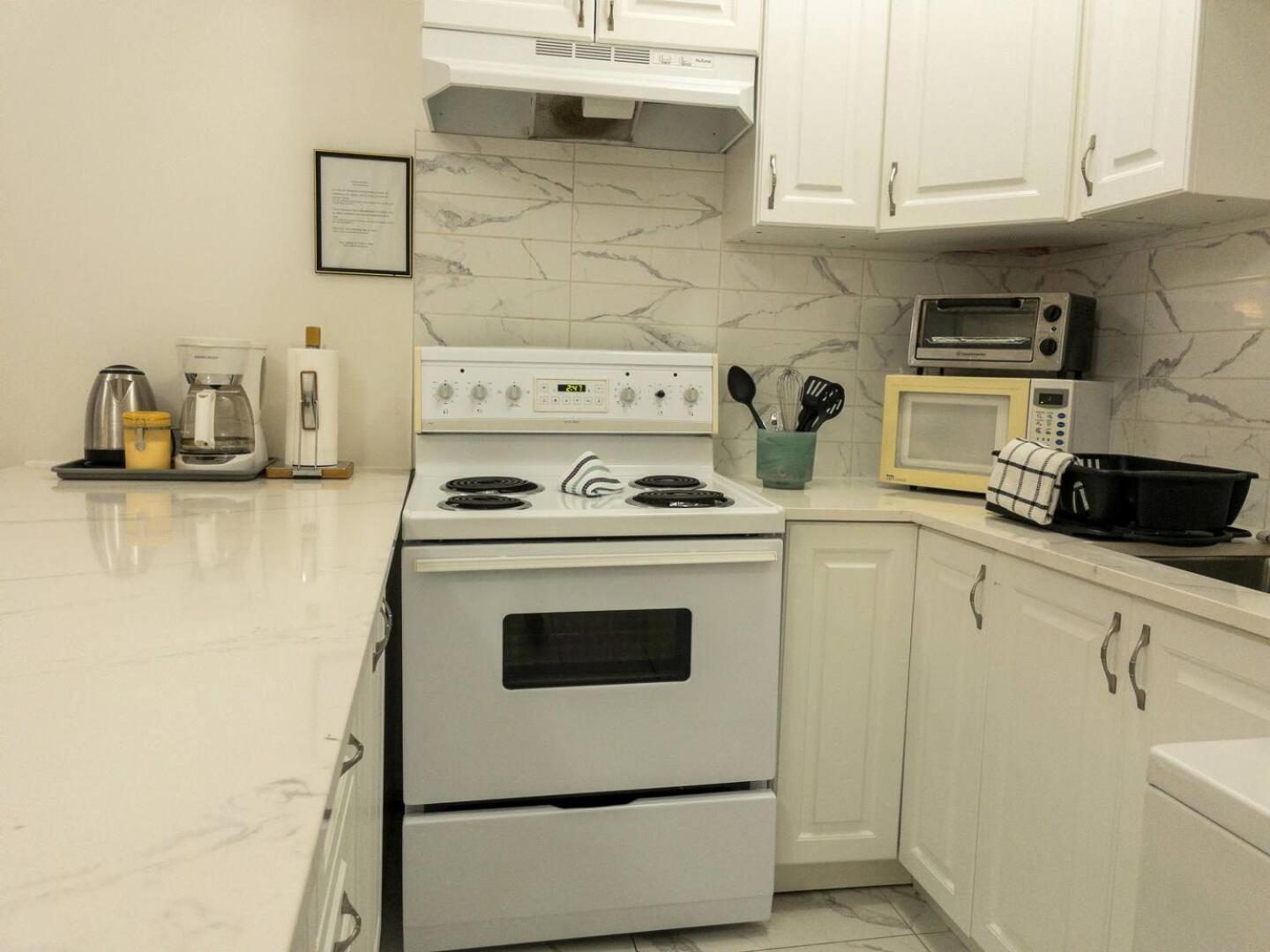 Heart Of Mtr For Memorable Experience 7Minmetro 2 Backyard Fully Equipped Villa Montréal Dış mekan fotoğraf